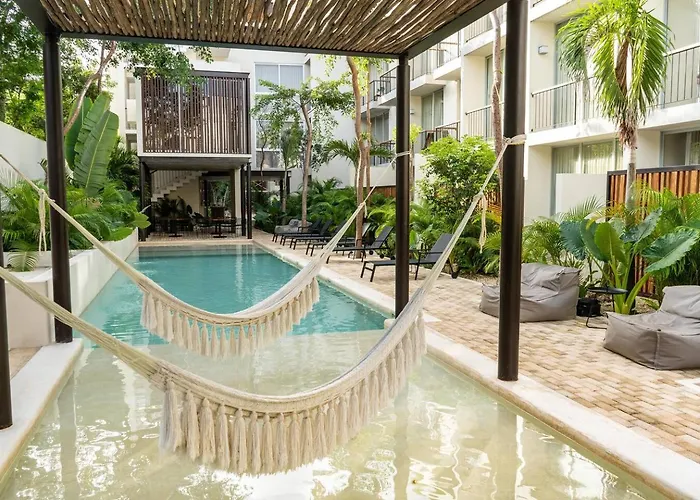 Private Pool With Great Comfort