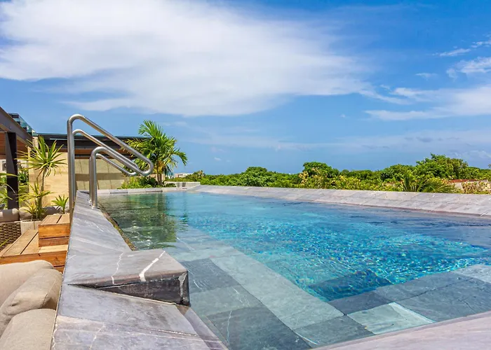 Playacar Luxury 2-Bedroom Retreat - Multiple Pools