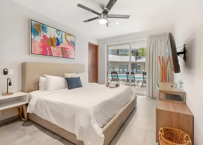 Luxury 2Br 2Ba, Sauna, Cinema, Rooftop Pool