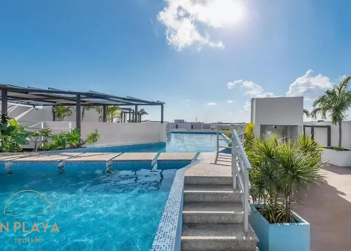 Cozy Room Condo W Rooftop Pool & Gym Access