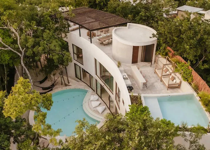 Jungle Villa For 16 - Dual Pools & Fire Pit