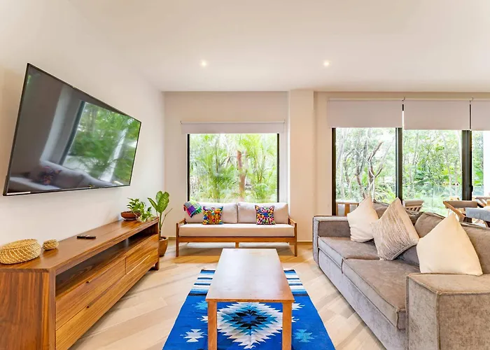 Anana Yaaxlum 106 S - Familly Condo & Oasis Pool