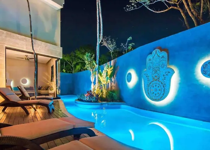 Designer Luxury Villa With Private Pool Oasis