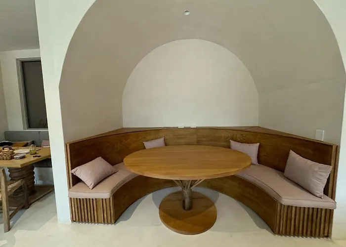 Luxury 3 Bedroom With Private Pool Aflora