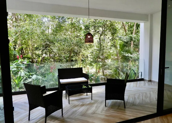 New! Yaxxlum 2Br, Pool, Jacuzzi Hotube Heushaven