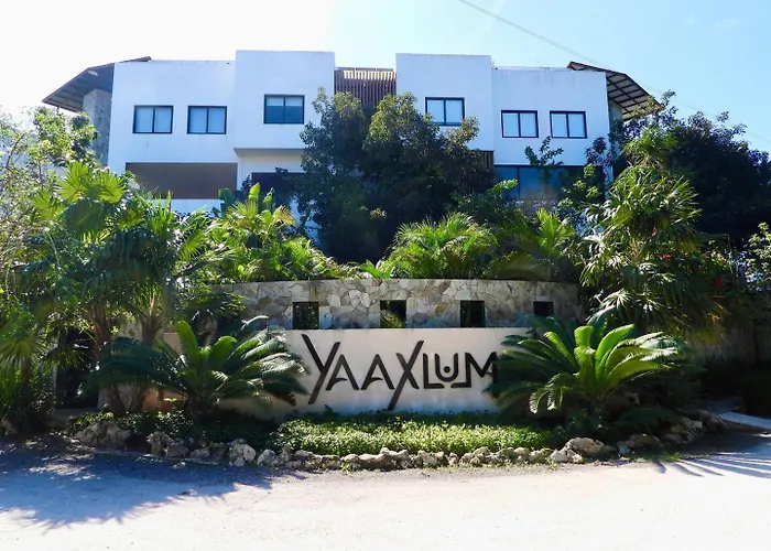 New! Yaxxlum 2Br, Pool, Jacuzzi Hotube Heushaven