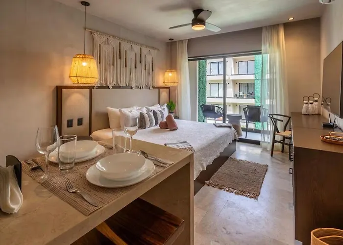 Bakal Luxury Condos