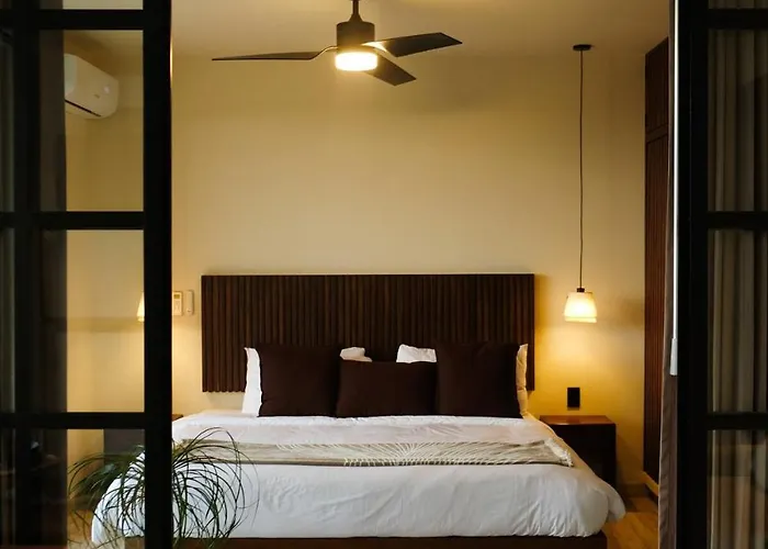 Sky Pool Suite - 4 Guests - Near The Beach
