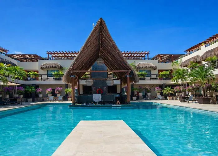 Iconic Private Pool At Aldea Thai