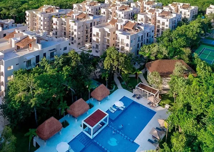 Resort Living Selva Escondida II