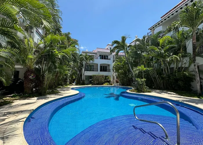 Top Location Heated Pool Private Terrace