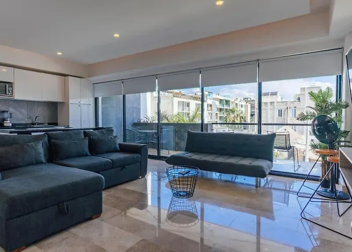 Spectacular Views And Comfort