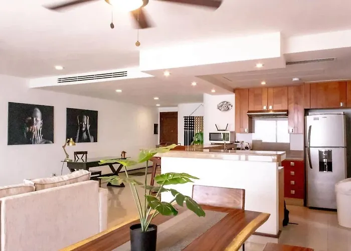 3 Bedroom Apartment Heart Playa!