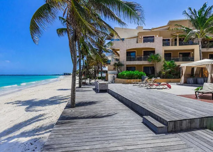 Oceanfront Condo A Block Off 5Th In Heart Of Playa