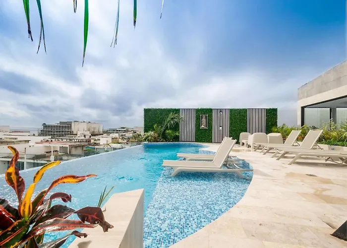 Rooftop Pool Studio Steps To Coco Beach