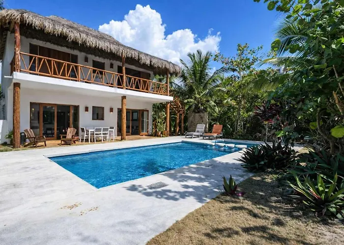 Beachfront Home With Private Pool Beach Access Balcony With Ocean Views Patio - Villa Belleza