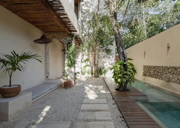 Bohemian 2Br Boutique Condo With Private Pool