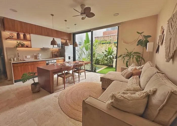 New Jungle Retreat 1Br2Ba Garden Private Pool