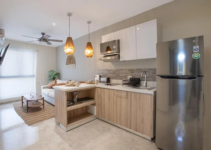 Calatt - Luxury, design, rooftop pool,&a prime location