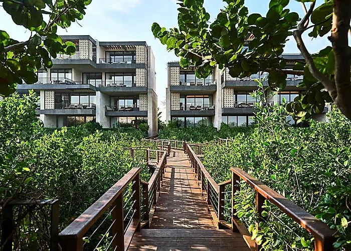 Etereo, Auberge Collection
