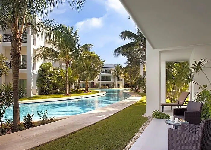 The Five Room By 5Th Avenue Realty Group