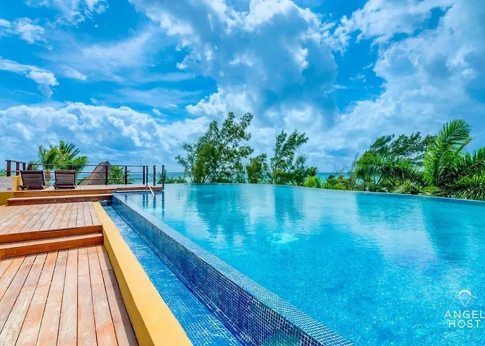 Penthouse W Private Terrace & Rooftop Pool