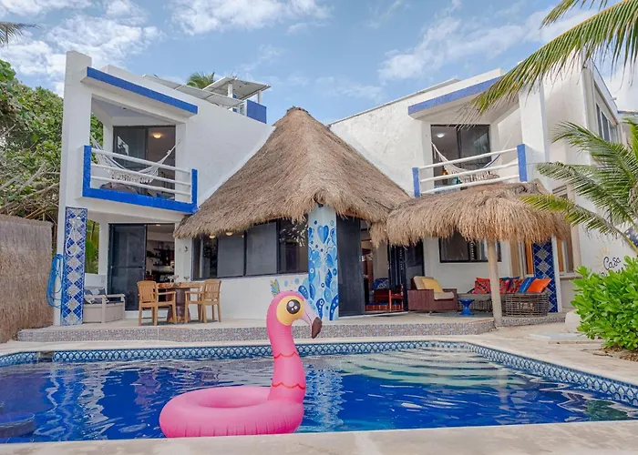 Oceanfront Villa Pool 3 King Beds