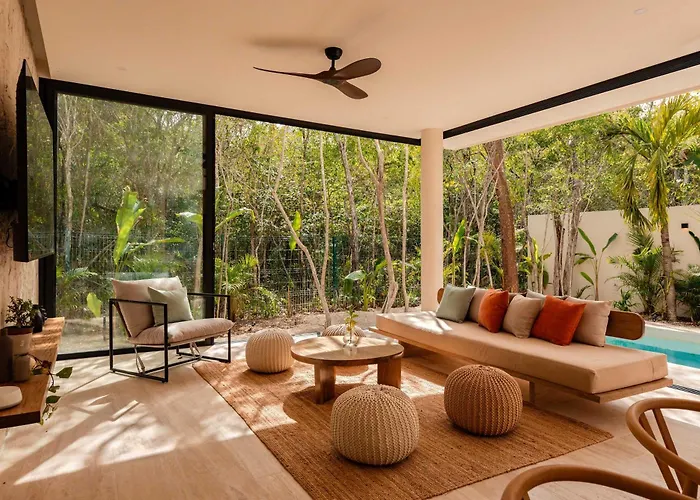 Villa Lumila Rooftop Sunset & Jungle Views