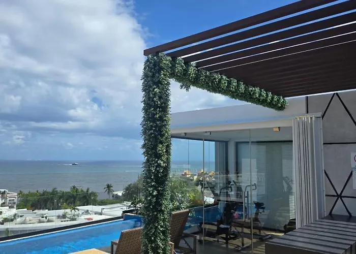 Apartment Steps From The Beach, Rooftop Pool, H101