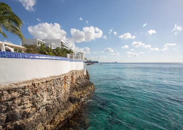 Oceanfront Escape Sunset Views And Caribbean Breeze