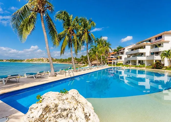 Beachfront Condo With Loft And Sea Views