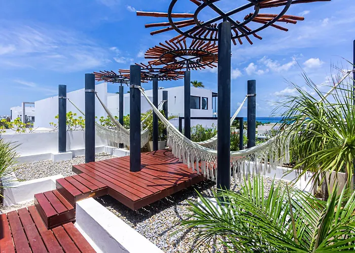 Seaview Roof Pool, Tub, Hammocks, Steps To 5Th