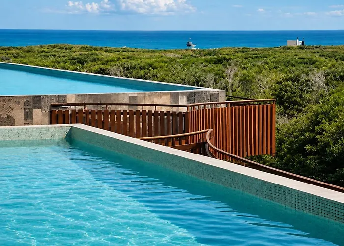 Jungle Guardian - Rooftop Pool & Beach Club