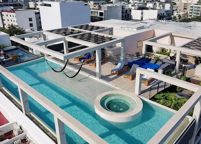 Luxury Condo for 4 Rooftop Pool Near 5th Ave playa de carmen
