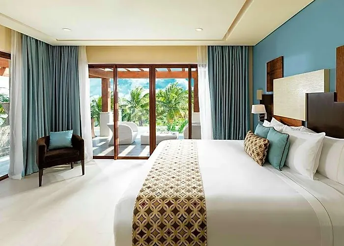 Azul Villa Esmeralda, By Karisma