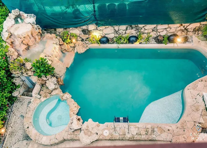 6Br Villa W Pool, Bbq&Backyard