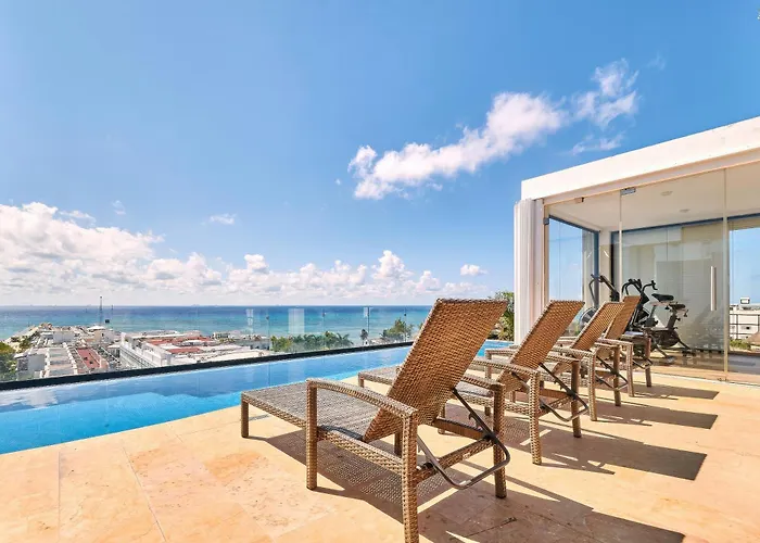 2 Bdrm Ocean View Private Pool Heart Of Town
