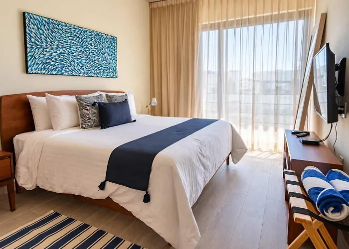 The Boat Luxury 1Br W Rooftop Pool 200M To Beach