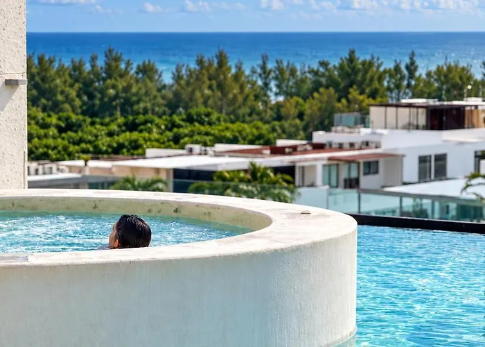 Luxury Condo For 4 Rooftop Pool Near 5Th Ave Playa De Carmen