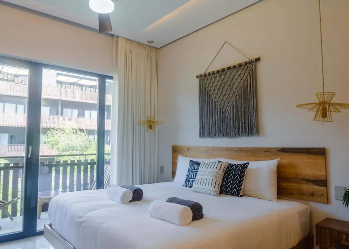 Stylish Amira District Studio With Shared Pool & Gym