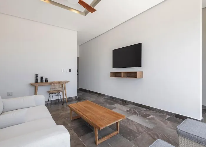 Unique Ph With Ocean View And Jacuzzi 3Bed 4Bath