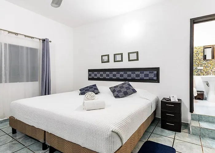 Vacation Rental - Upper Floor Room At Casa Cocoa